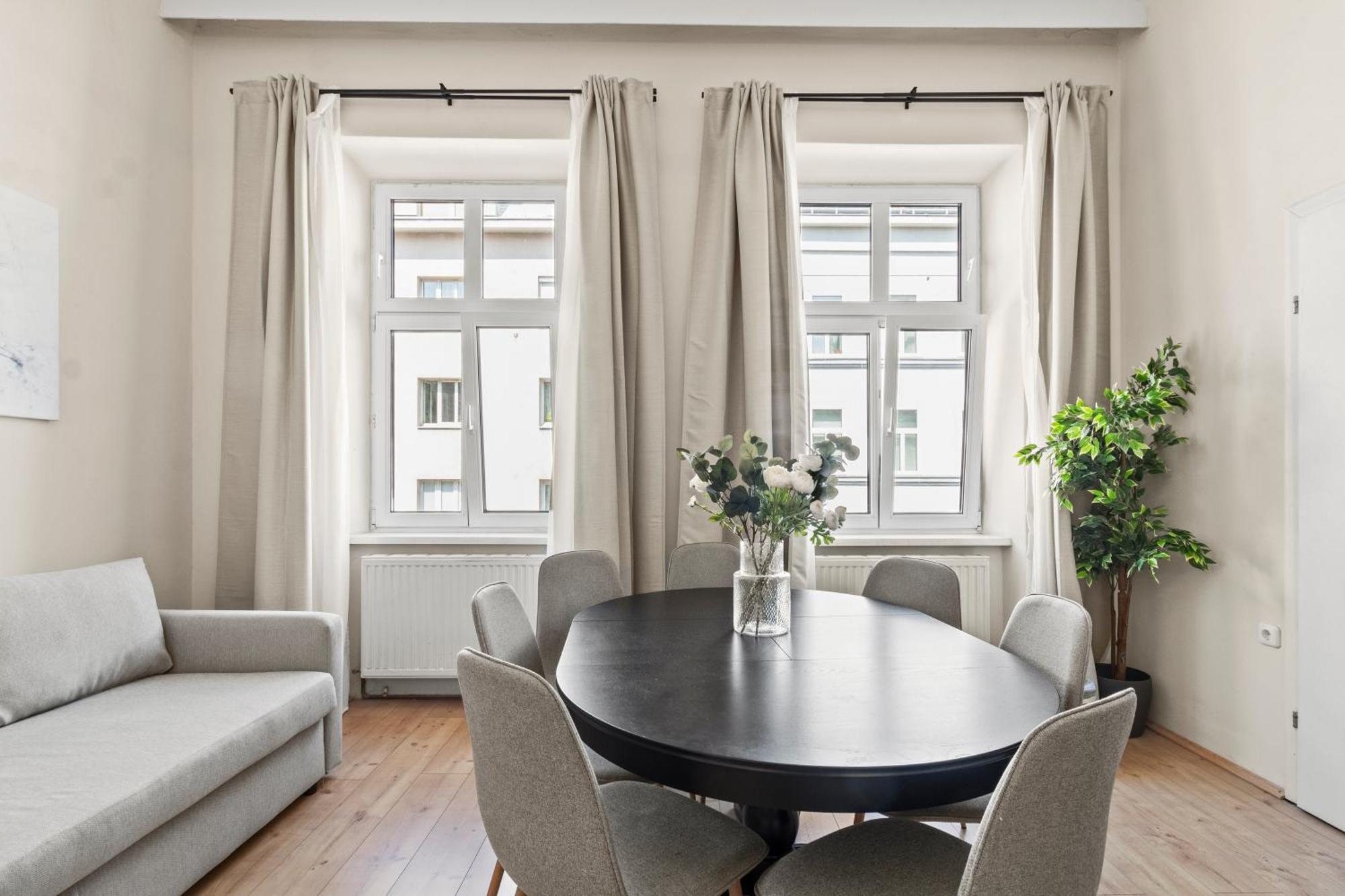 Spacious Apartment, 3 Min To U6 Metro Wien Eksteriør billede