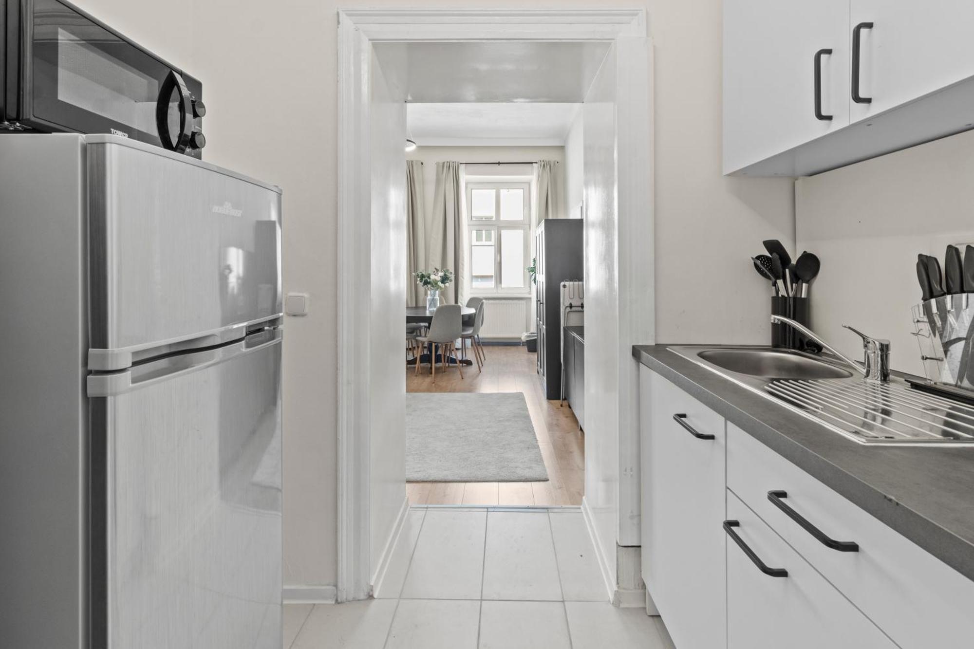 Spacious Apartment, 3 Min To U6 Metro Wien Eksteriør billede
