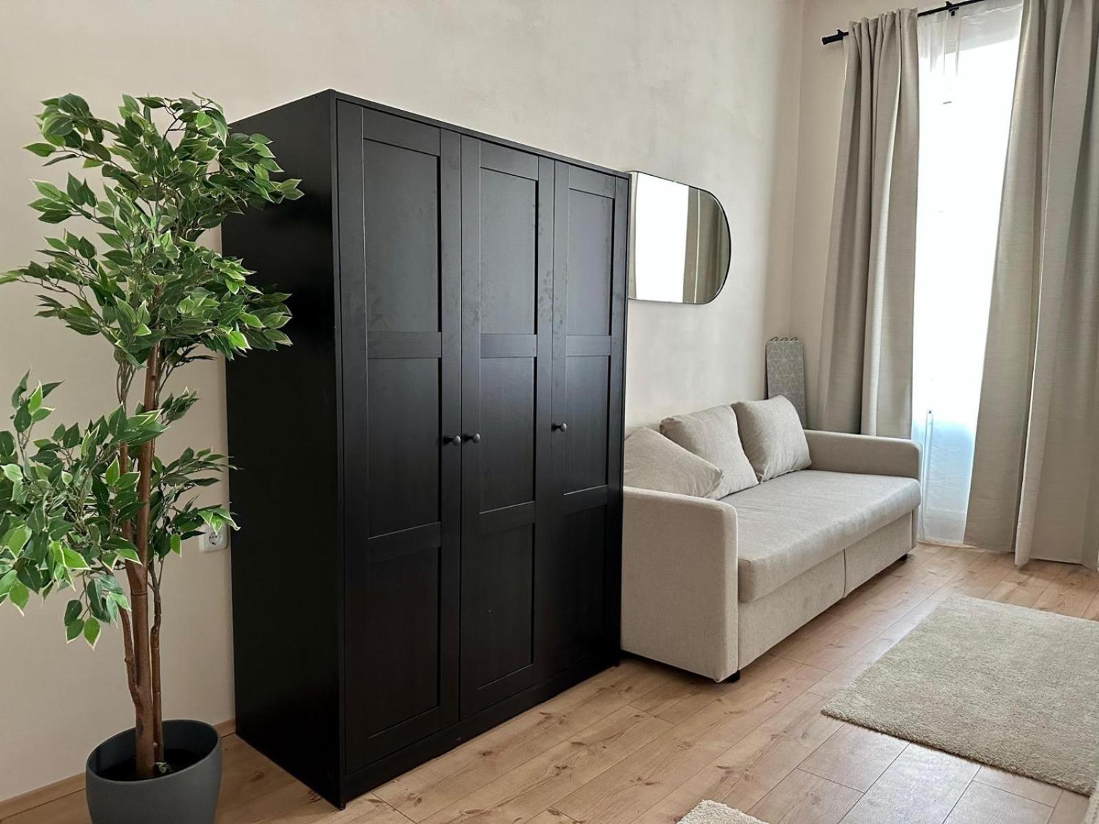 Spacious Apartment, 3 Min To U6 Metro Wien Eksteriør billede
