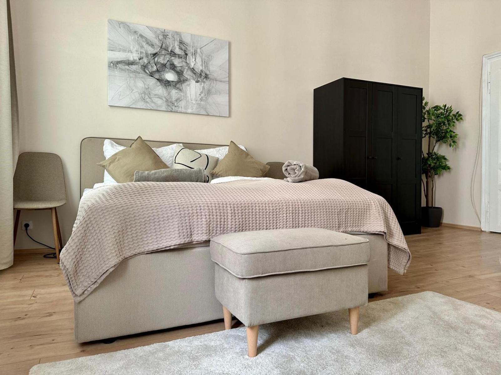 Spacious Apartment, 3 Min To U6 Metro Wien Eksteriør billede