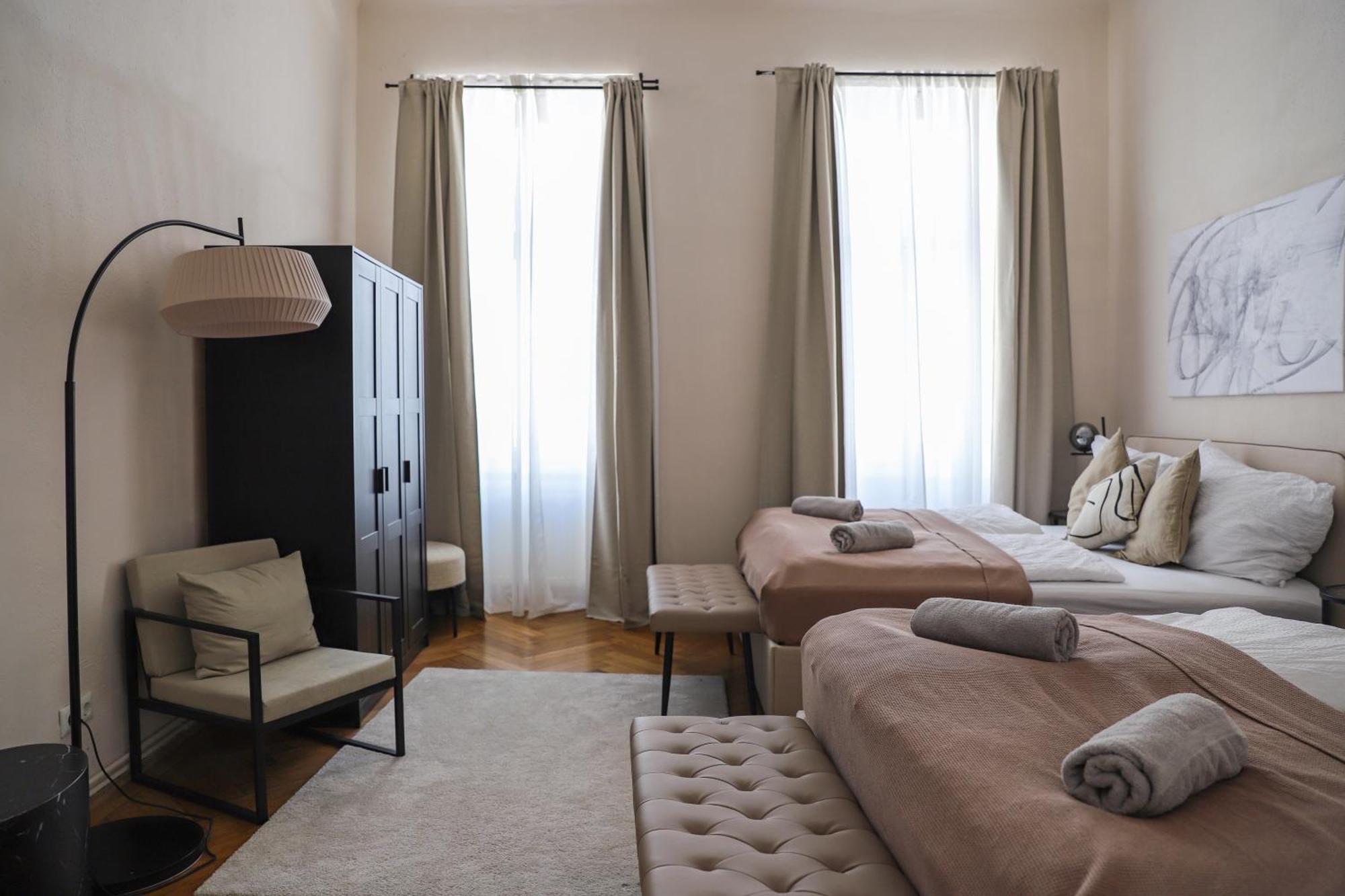 Spacious Apartment, 3 Min To U6 Metro Wien Eksteriør billede
