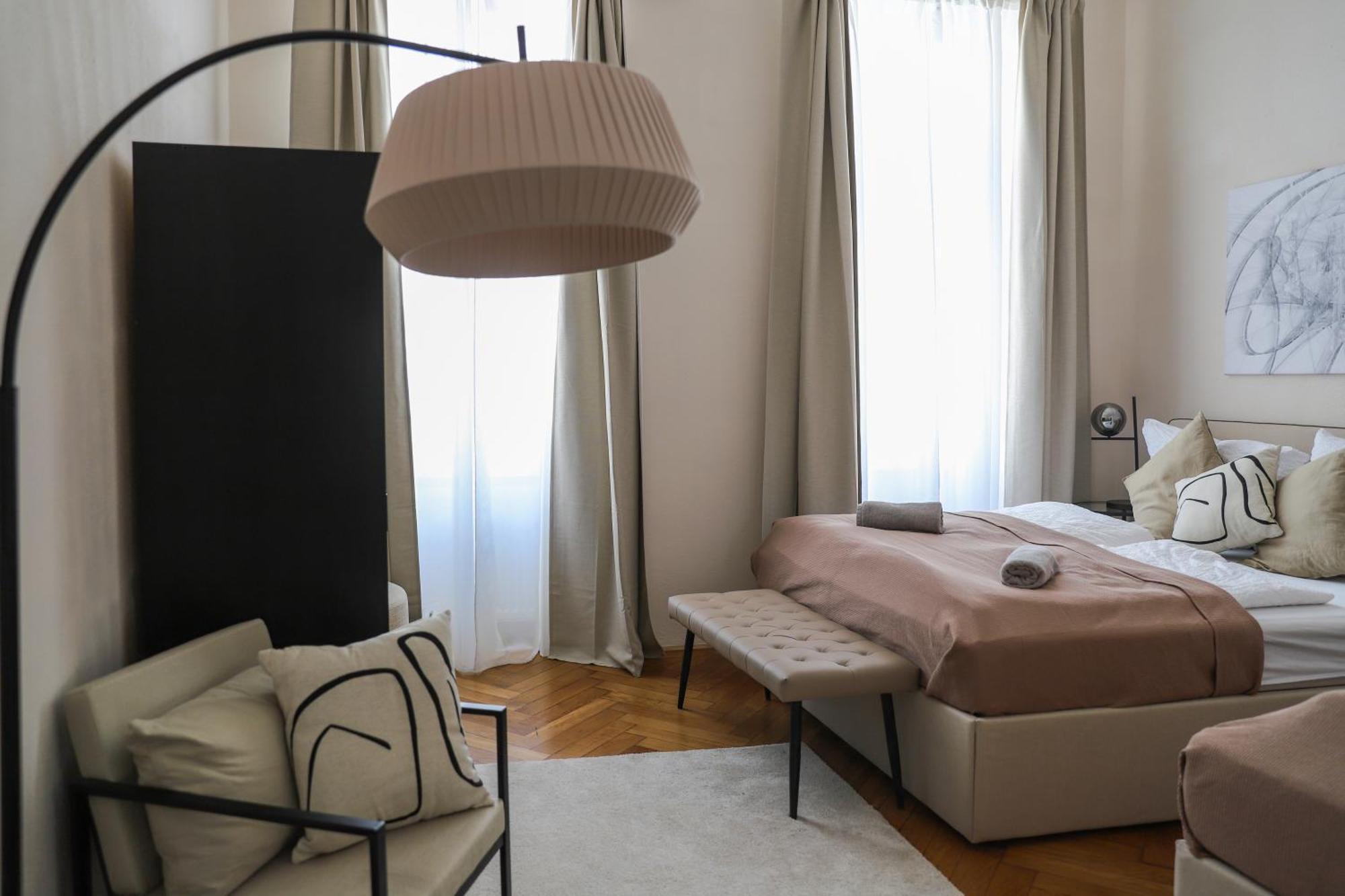Spacious Apartment, 3 Min To U6 Metro Wien Eksteriør billede