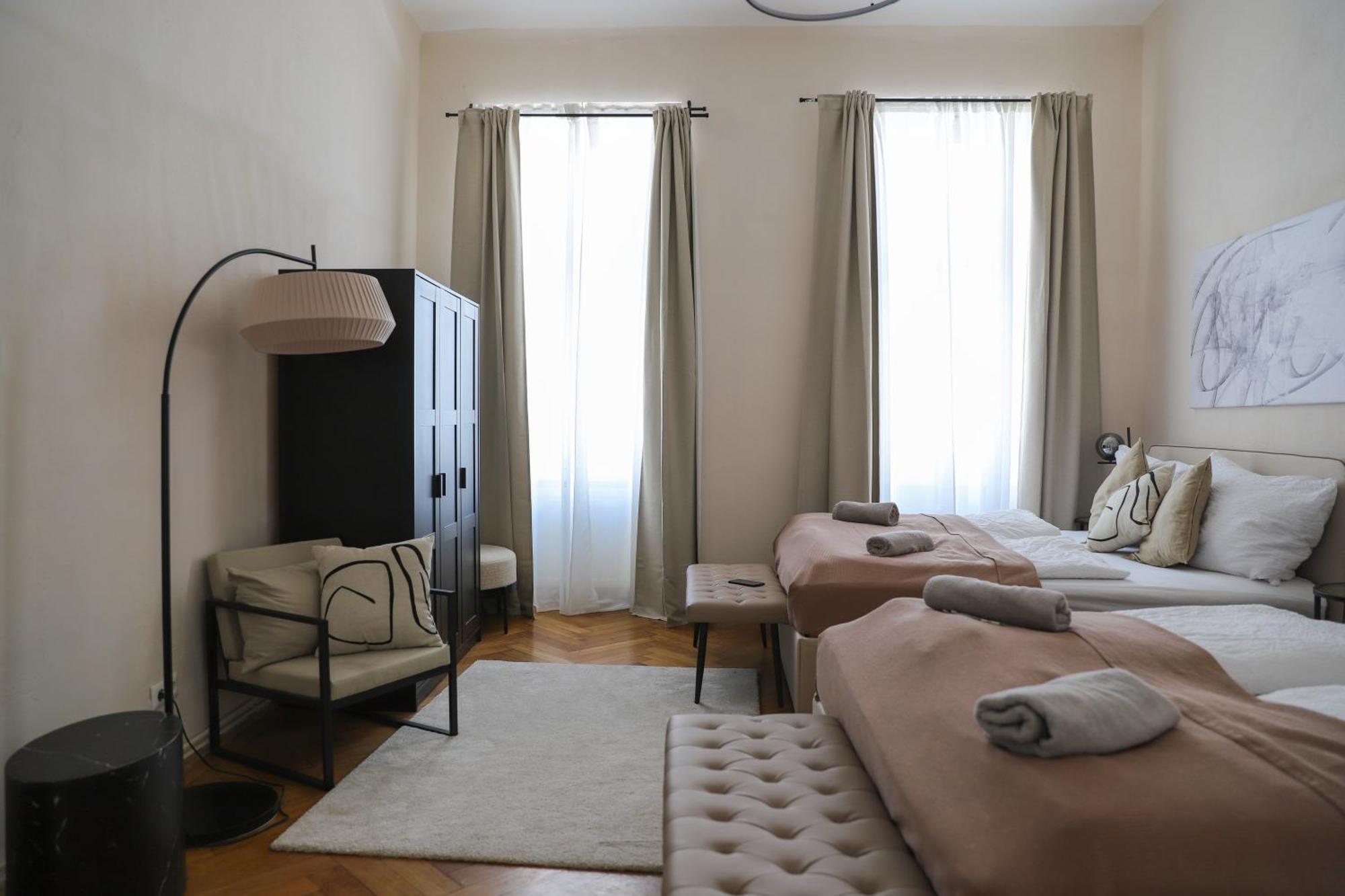Spacious Apartment, 3 Min To U6 Metro Wien Eksteriør billede