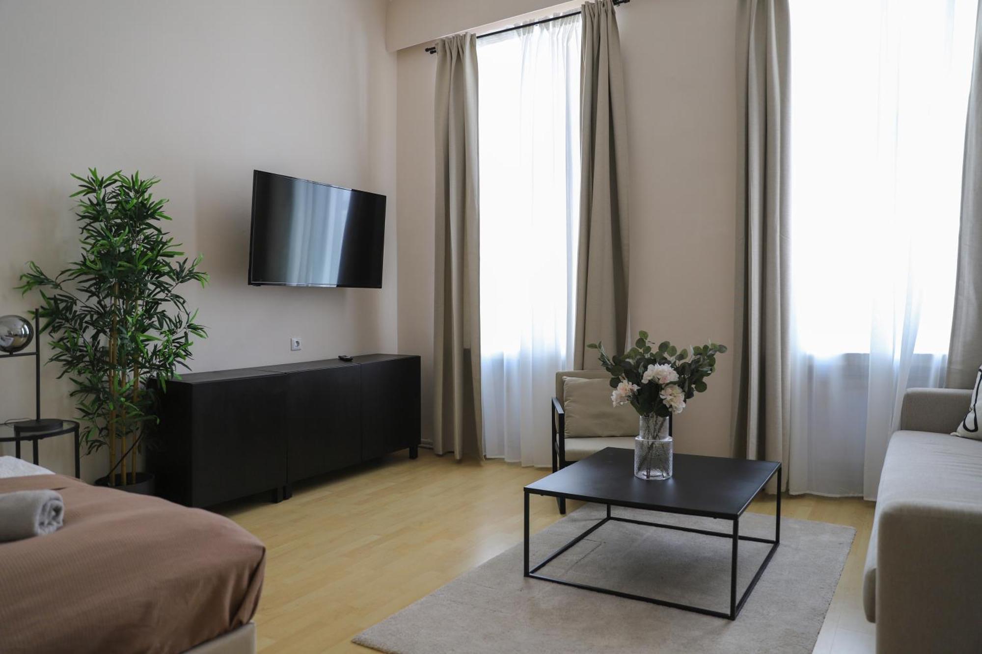 Spacious Apartment, 3 Min To U6 Metro Wien Eksteriør billede